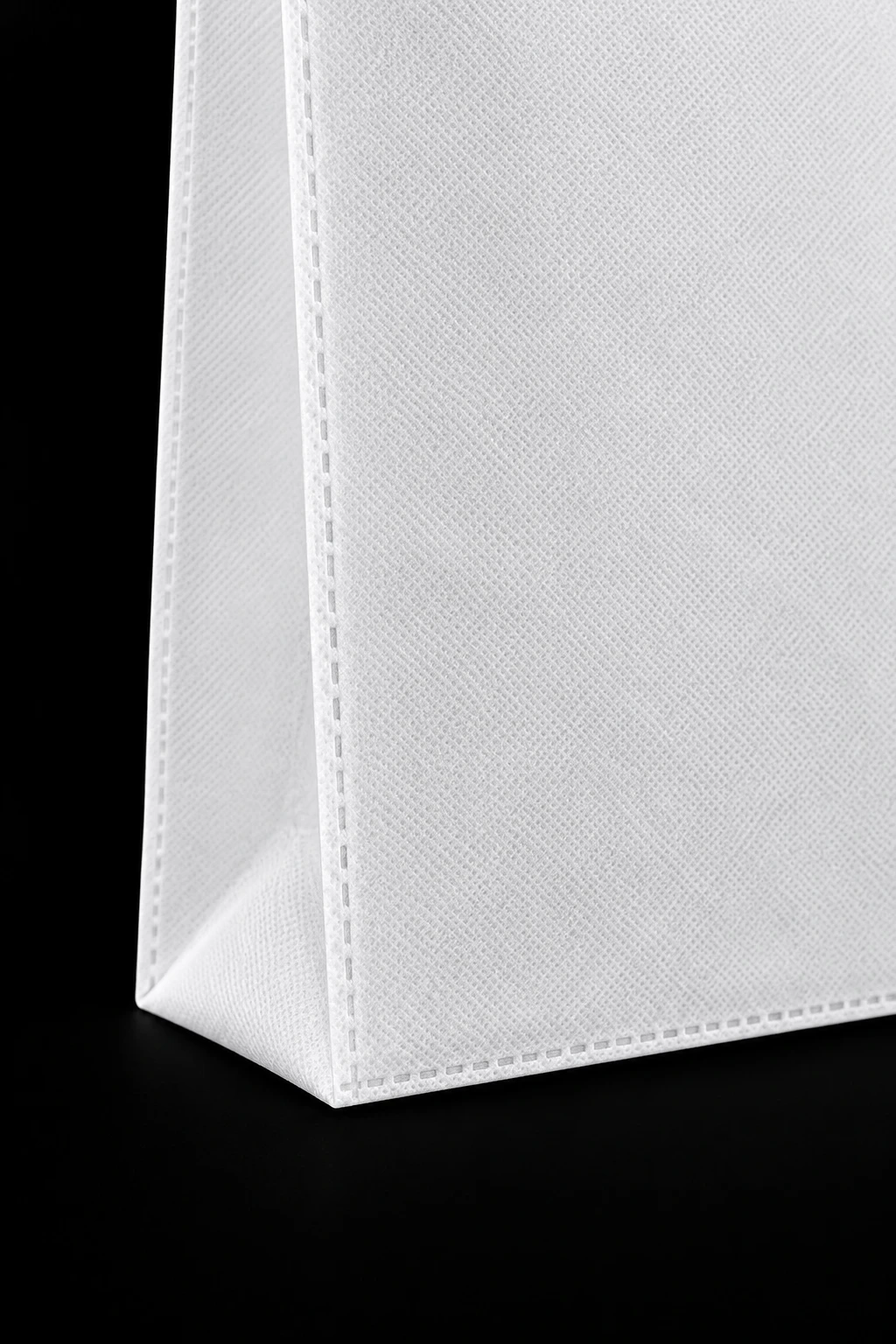 Box bag, gusset and seam close-up