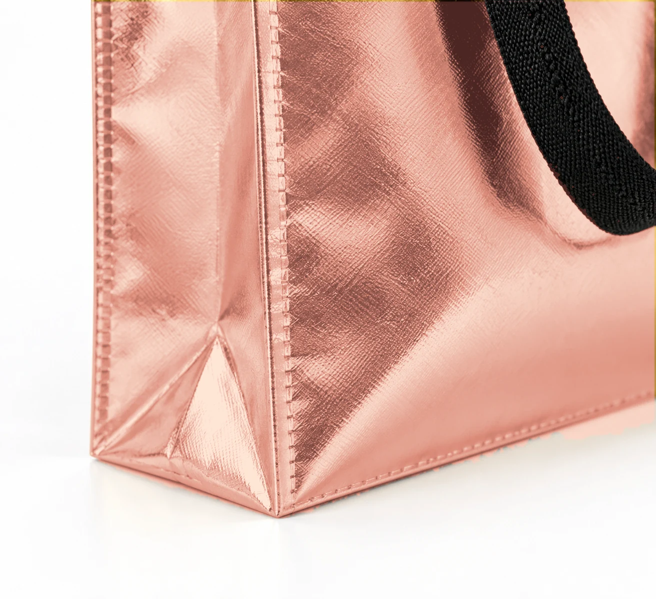 Coated bag, gusset close-up – Rose gold