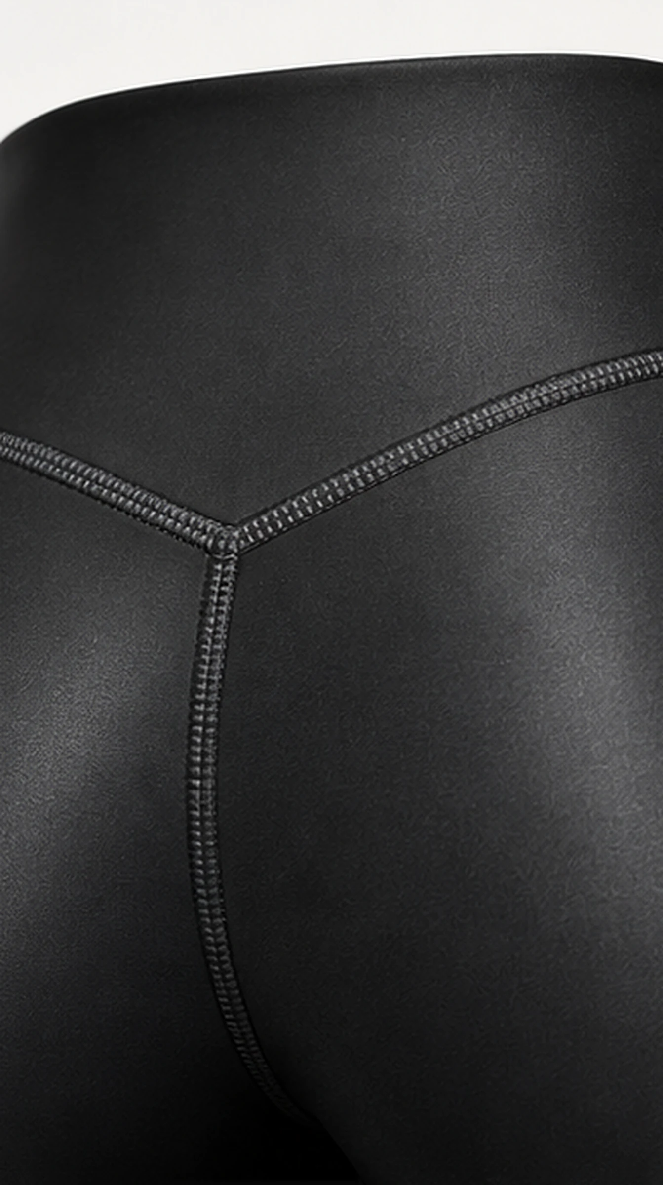 Shiny Classy High Waisted Leggings, close-up of the V waistband with the centre back seam